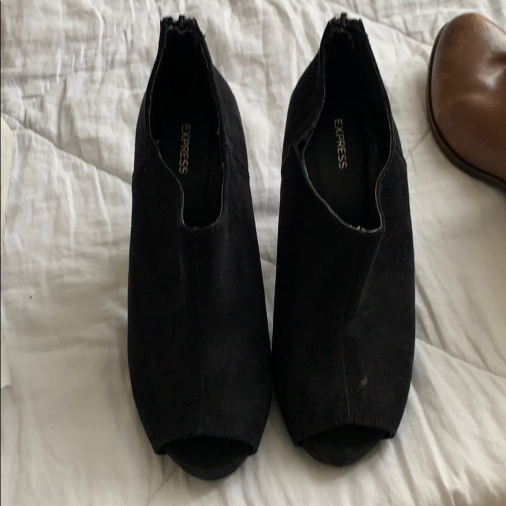 Black open toe heels